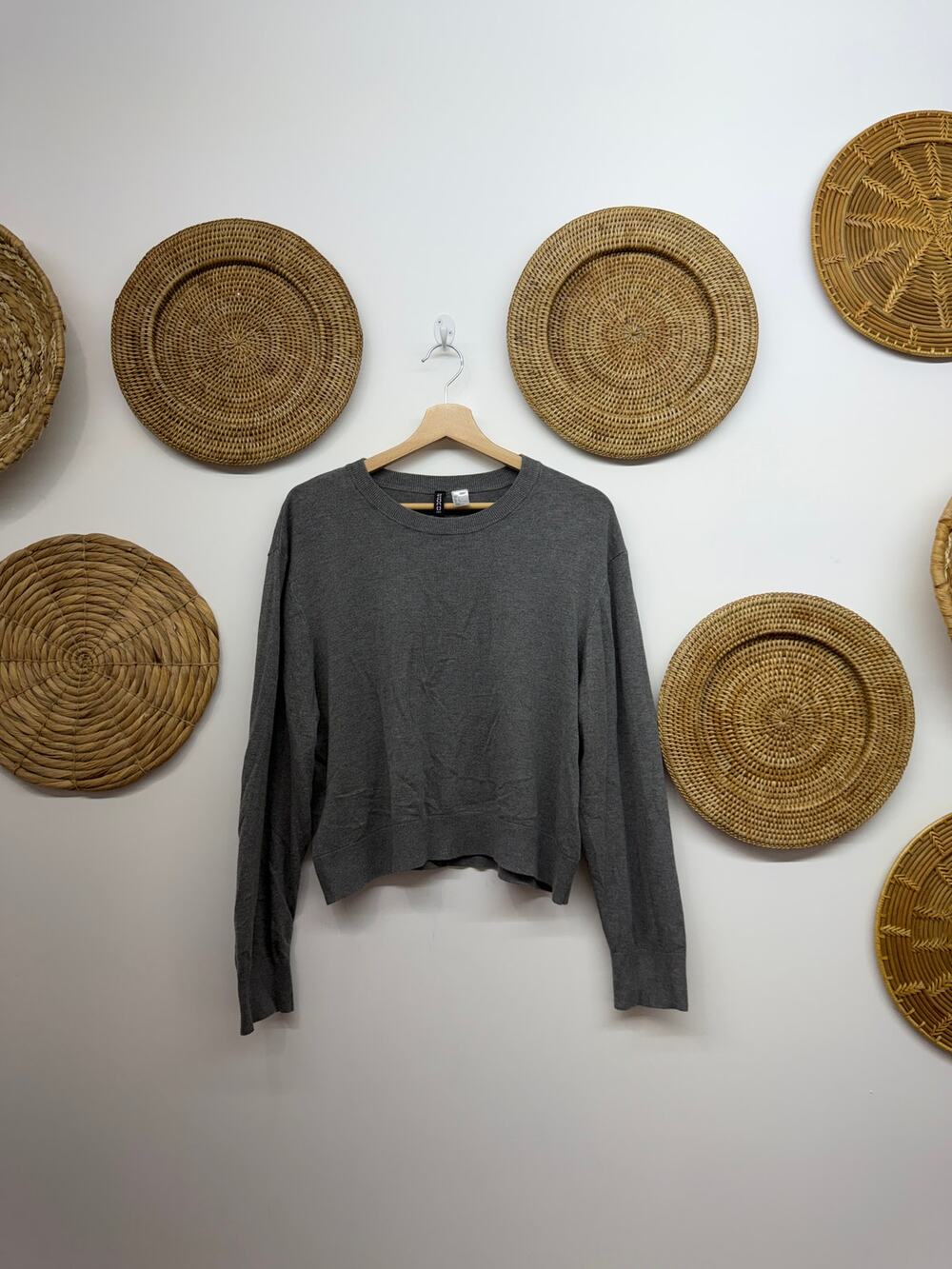 H&M Gray Lightweight Sweater Large